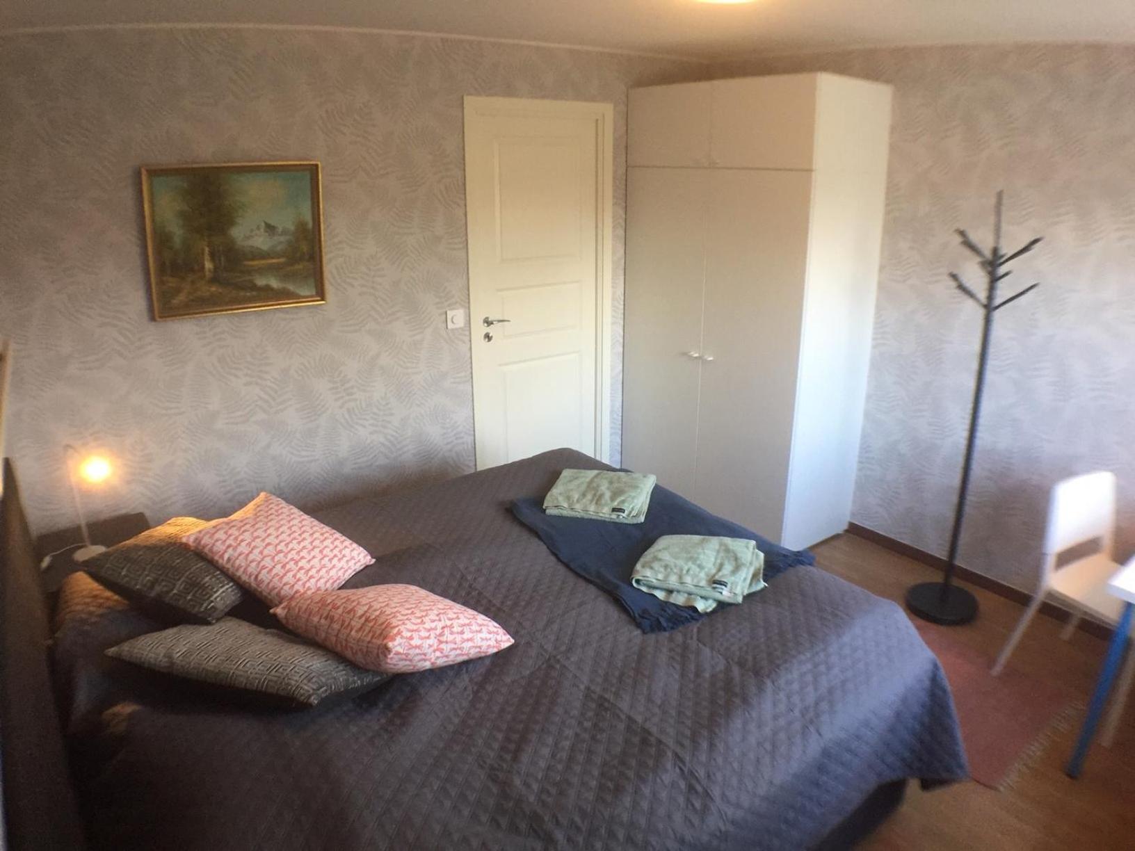 Dubbelrum Med Extrasaeng Pa Markplan I Lugnt Villaomrade 馬爾默 外观 照片