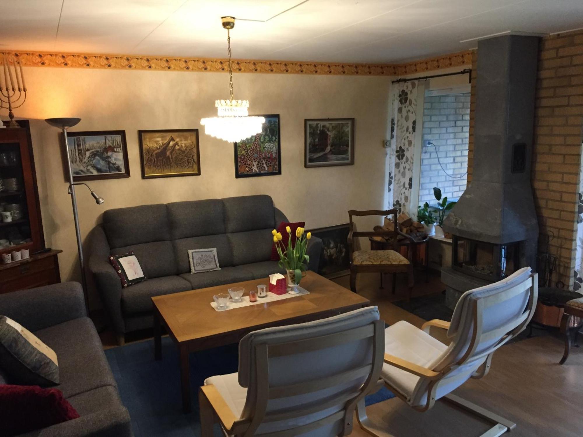 Dubbelrum Med Extrasaeng Pa Markplan I Lugnt Villaomrade 馬爾默 外观 照片